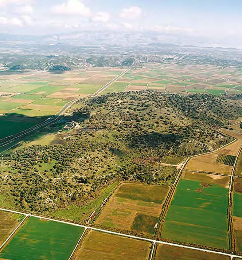 Αεροφωτογραφία των Οινιάδων στο λόφο Τρίκαρδος